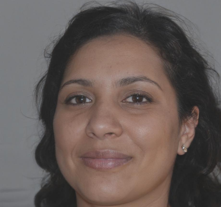 Sienna Blackwood, Budget Communication Specialist